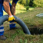 Dlaczego warto sprawdzić certyfikat PZH oraz deklaracją zgodności producenta wybierając szamba betonowego?